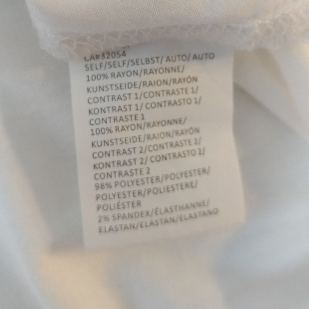 Anthro Tiny Button Down Embroidered Top Size M - image 5